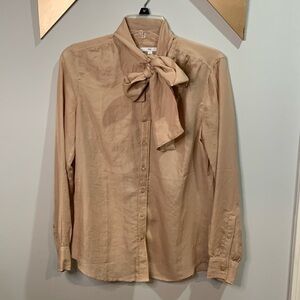 Gap nude bowtie button-down size small